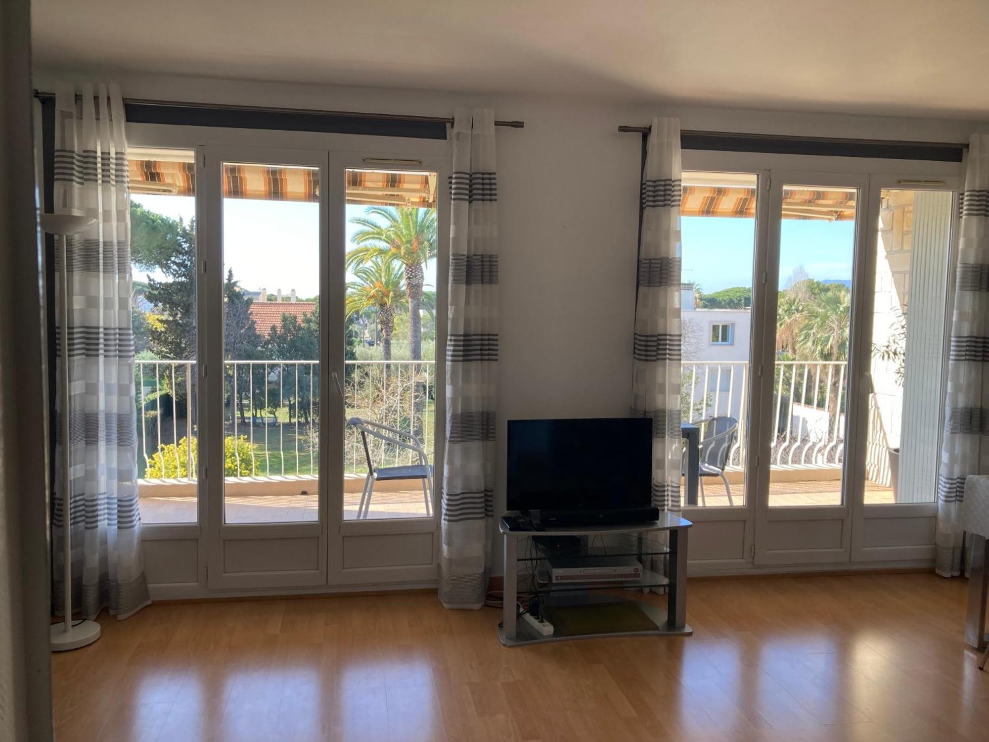 Apartamento Les Palmiers Saint-Cyr-sur-Mer Exterior foto